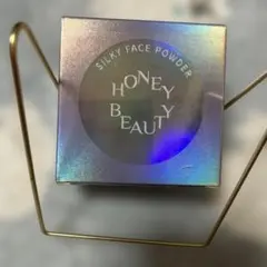 HONEY BEAUTY シルキーフェイスパウダー 03 ラベンダーのサムネイル