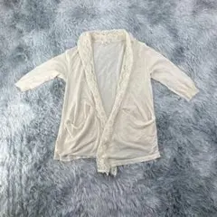 《ROPE》ロペ　トップス　カーディガン　レース装飾　袖リブ　ベージュ