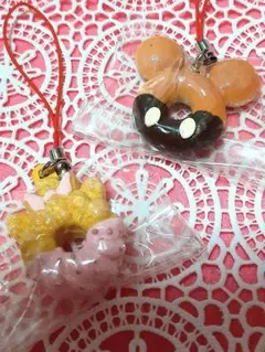 新品・未開封　Disney(ディズニー)　ミッキー　マリー　スイーツ　ストラップ