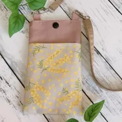 ☆Sサイズ☆ミモザ☆ ラテピンク☆スマホポーチ☆スマホポシェット☆ハンドメイド