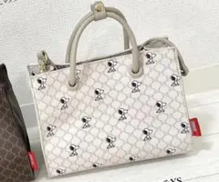 【完売品】【新品!】スヌーピー生誕70周年記念　2WAYマルチショルダーバッグ