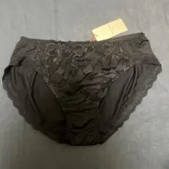 ショーツ　ブラック