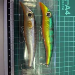 メケメケ新品未使用11cm 2個セットプラスチック製ミノー・プラグ 2個セットのサムネイル