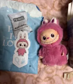 POP MART PIN FOR LOVE イニシャルラブブ 『Q』