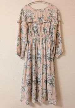 【アナザーエディション】フリル付き 花柄 ロングワンピース くすみピンク