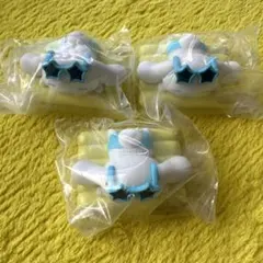 サンリオ　みんなでプールフィギュア　シナモン