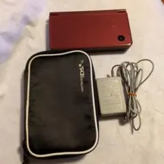 任天堂 ニンテンドーDSi LLワインレッド 本体と充電器、ケース付き