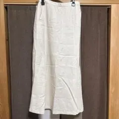 GU アイボリー ロングスカート M