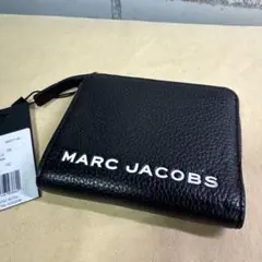 MARC JACOBS ブラック 二つ折り財布 未使用品 2026年最新】marc jacobs 財布 二つ折りの人気アイテム - メルカリ
