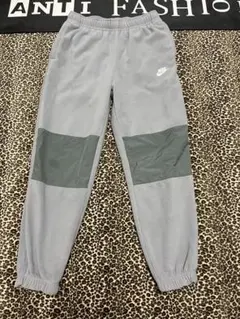 【美品❗️】Nike ナイキグレー フリース素材ジョガーパンツ