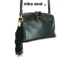 niko and… ニコアンド ショルダーバッグ ブラック タッセル 黒