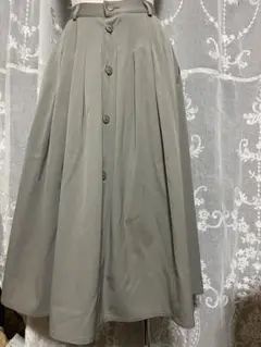 ルイ　シャンタン　　スカートのサムネイル