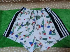 アディダスオリジナルス ショートパンツ
