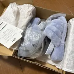 2025年最新】 UGG FLUFF YEAH SLIDEの人気アイテム - メルカリ