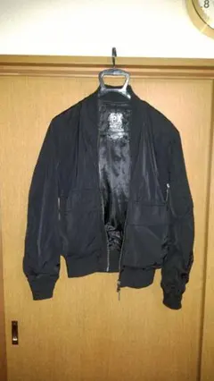 AVIREX MA-1 ブラック