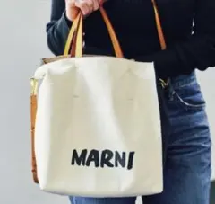 MARNI＊マルニ＊トートバッグ＊LOGO MUSEO＊ロゴバッグ＊ペイント＊のサムネイル