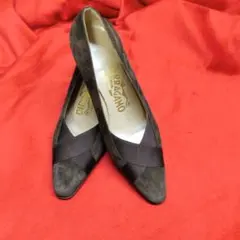 箱付き。サルヴァトーレフェラガモmade．ｉｎ．ＩＴＡＬY