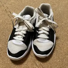 ジュニアバスケットボールシューズ☆ジャモラントモデル20.5cm