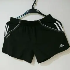 adidas ショートパンツ