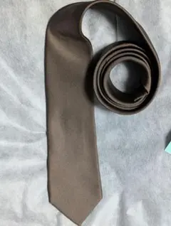 【訳アリ￥300スタート】Drake's 50オンス　ネクタイ　ブラウンソリッド