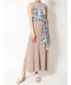 【美品】MERCURYDUO スカーフビスチェ付ニットロングワンピース ベージュ