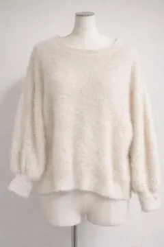 earth アイボリー バルーンスリーブセーター