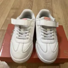 PUMA ホワイト スニーカー キッズ　19センチ