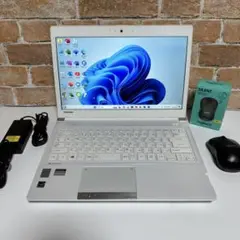 美品　東芝ノート PC FHD Corei7 SSD メモリ8GB オフィス入り