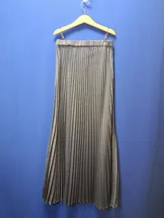 シルバー ラメプリーツ ロングスカート