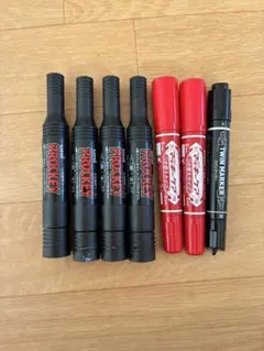 Item thumbnail for item 7040de39-9dcb-49ed-b0ad-e371de66e436