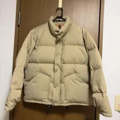 ノースフェイス ベージュ ダウンジャケット