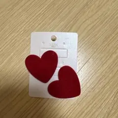 ハート型　赤い　ピアス