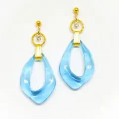 ぷっくりクリアフレームの大ぶりピアス＊ライトブルー＊