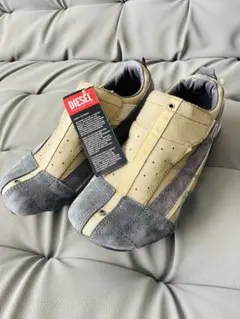 DIESEL ベージュ グレー スニーカー