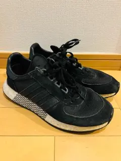 【美品】adidasOriginalsアディダスBOOSTスニーカー/26cmのサムネイル