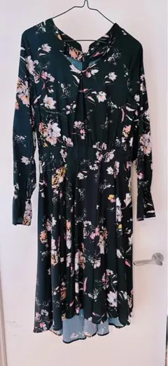 スパイラルガール　花柄ワンピース