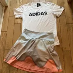 adidas x marimekko スポーツウェア セットアップのサムネイル