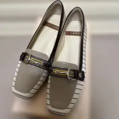 ストライプデザイン ローファー ベージュ/ホワイト