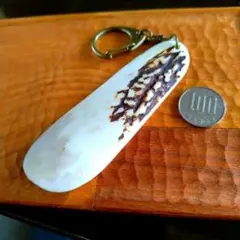 世界遺産北海道知床アイヌアート工芸品エゾシカ鹿角靴べらキーホルダー 美しくカッコイイ世界遺産北海道知床アイヌアート工芸品エゾ鹿角靴べら