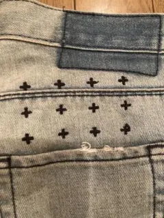 Ksubi（スビ）クロス刺繍 スキニーデニムパンツ 27インチ裾チャック