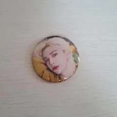 straykids hyunjin缶バッチ