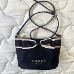 美品✨】 TOCCA リボン付き ショルダーバッグ ブラック - メルカリ