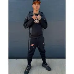 Item thumbnail for item b08b513b-70ae-4c73-acf9-1ace128526fe