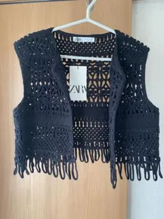 ZARA 黒 フリンジ付きレース編みベスト M