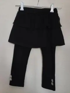 【サイズ95】スカッツ レギンス付きスカート ブラック 花柄モチーフ スカパン
