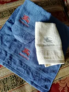 Burberrys ハンドタオルセット 青 オフホワイト