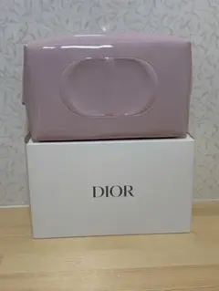 【新品・未開封】Dior ノベルティ ピンクエナメルポーチのサムネイル