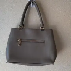 グレー ショルダーバッグ 外ファスナー付き