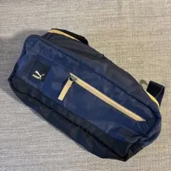 PUMA プーマ 紺色スポーティ ボディーバッグ ウエストポーチ