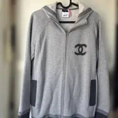 CHANEL グレー フルジップパーカーのサムネイル